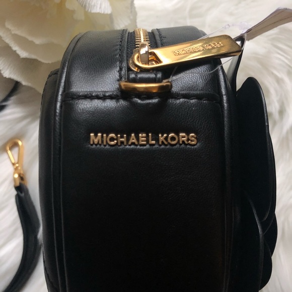*SOLD* MICHAEL KORS NWT Black Crossbody Flower Bag - Picture 4 of 6